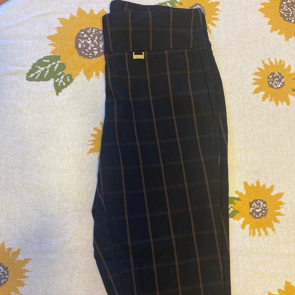 Anne Klein striped pants size S, new condition- stretch fit, professional look